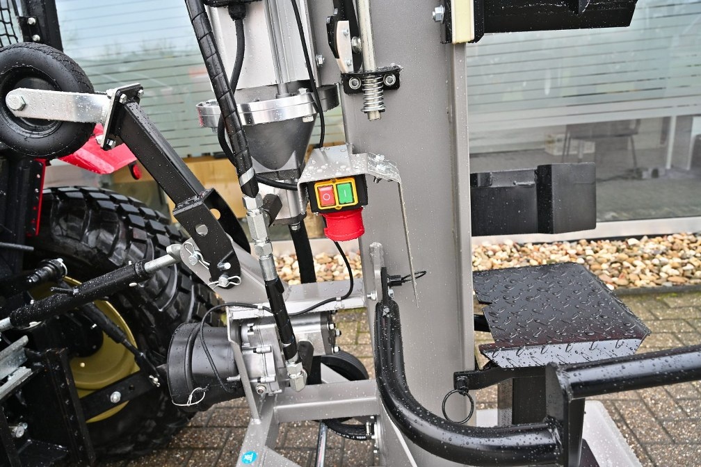 Štípač za traktor + elektromotor JANSEN TS-30K 30 tun - 4