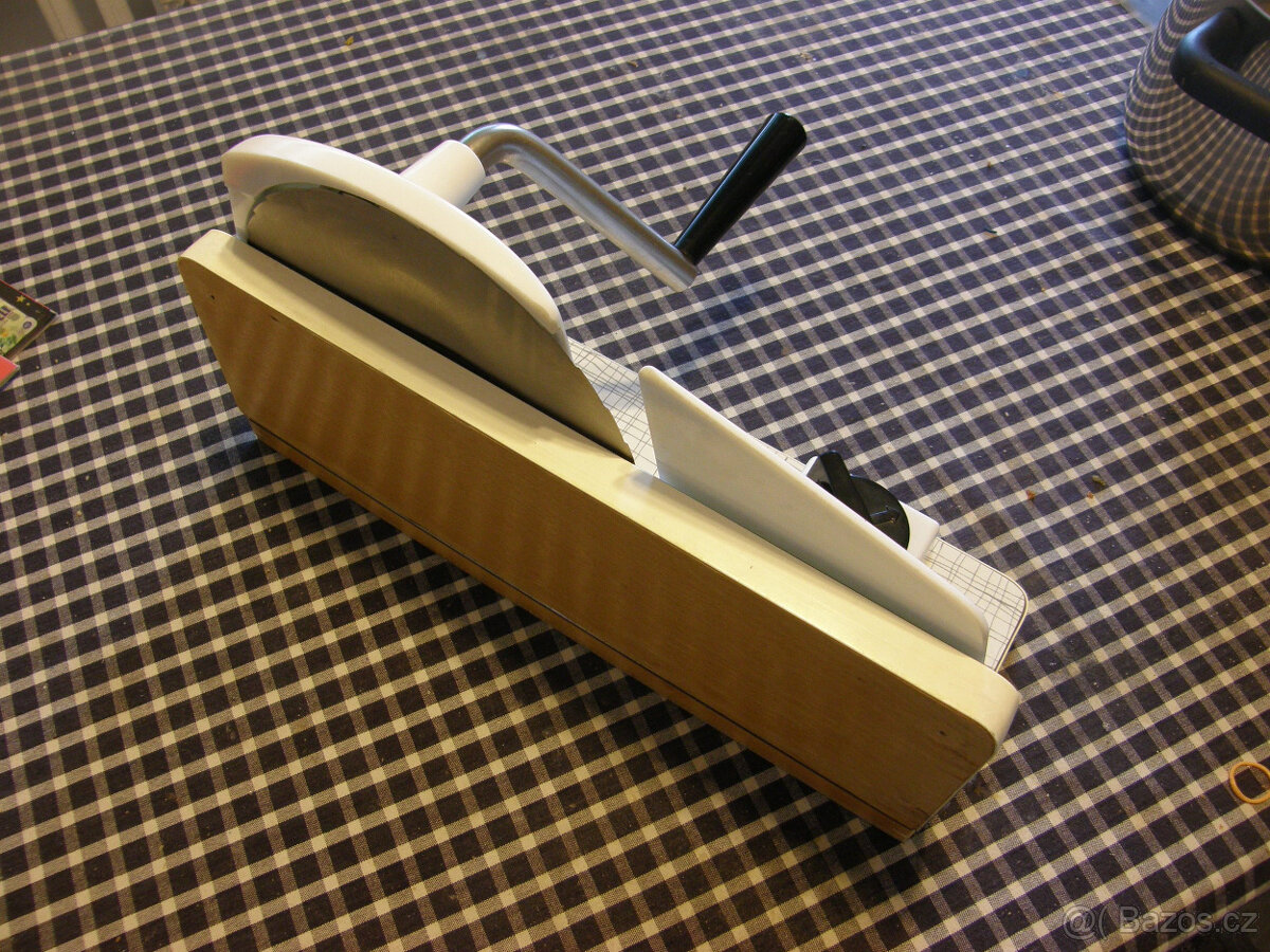 ruční kráječ Ideal - 4