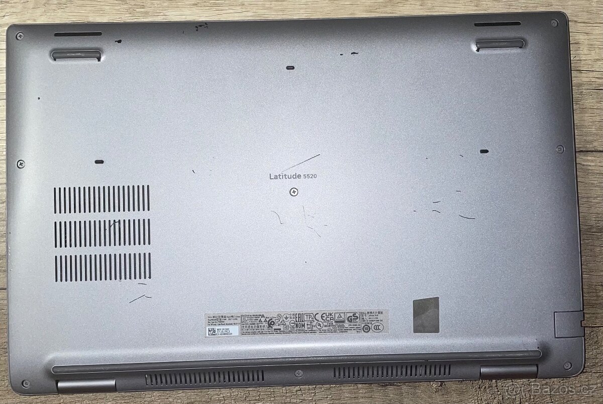 Dell Latitude 5520 - 4