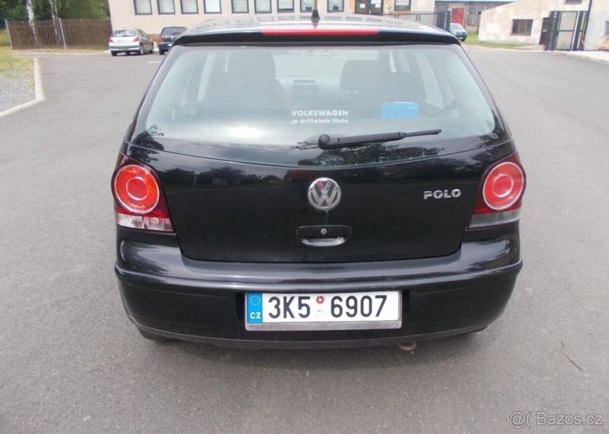 Volkswagen Polo 1,2 NOVÁ STK benzín manuál 40 kw - 4