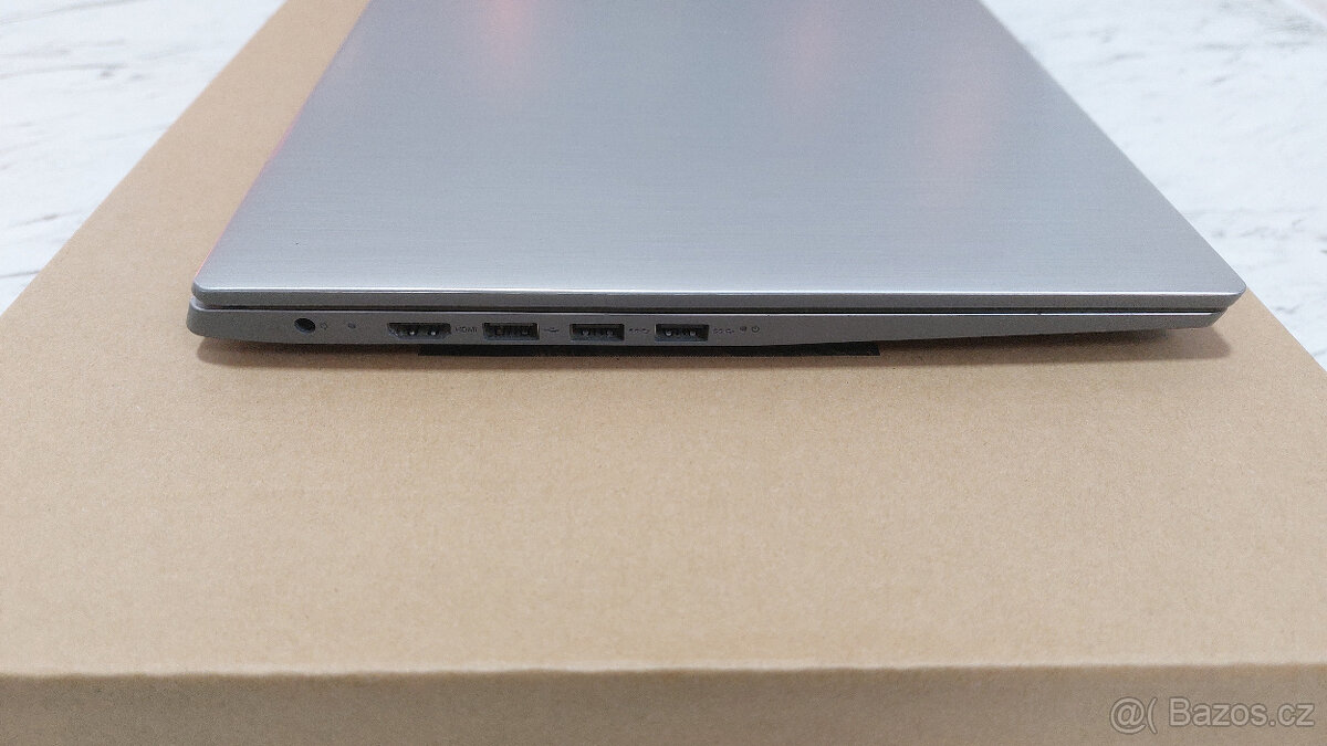 Lenovo IdeaPad 3 Ryzen 5 4500U - 4