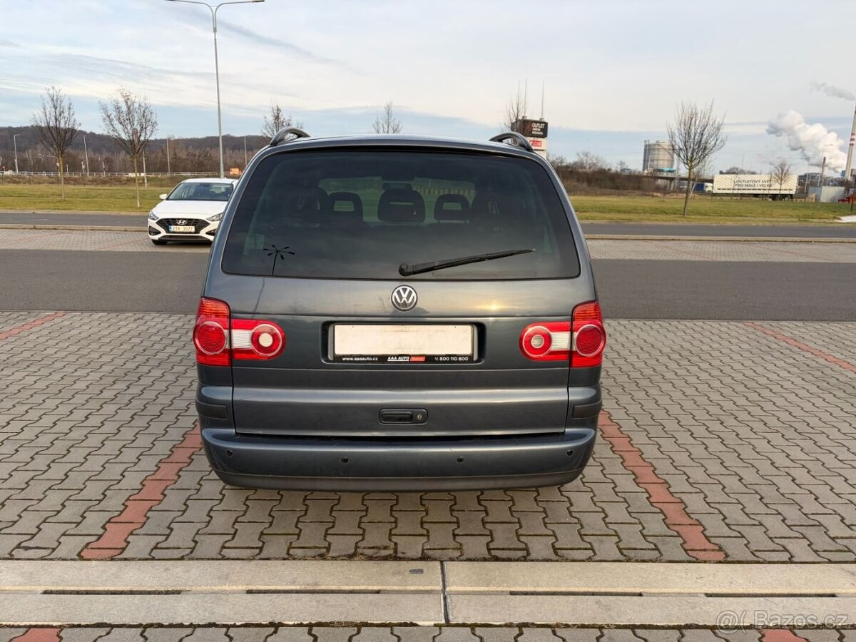 Volkswagen Sharan 1.9 TDi 7 míst - 4