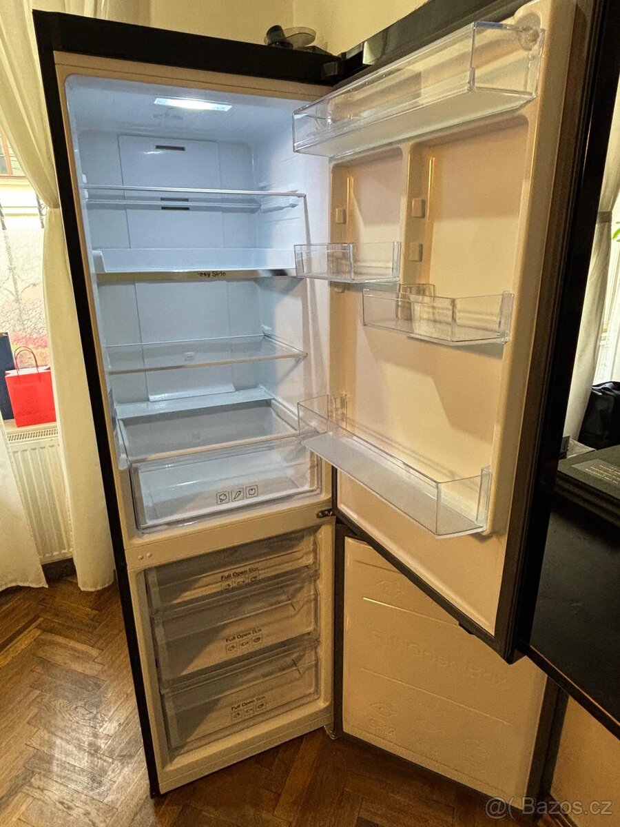 Lednice Samsung na prodej – velmi dobrý stav - 4