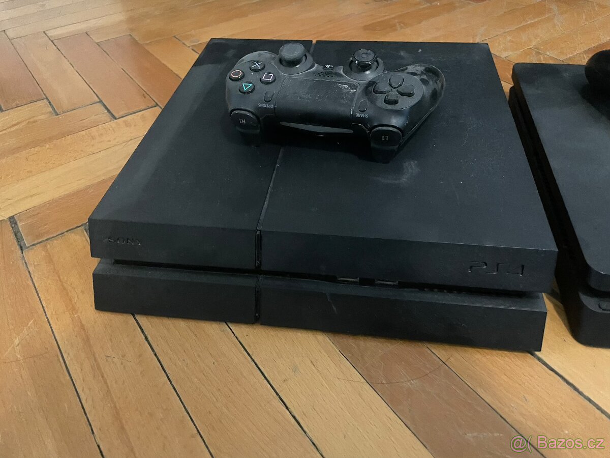 PlayStation 3 + 2× PlayStation 4 + 3 ovladače – prodej možný - 4