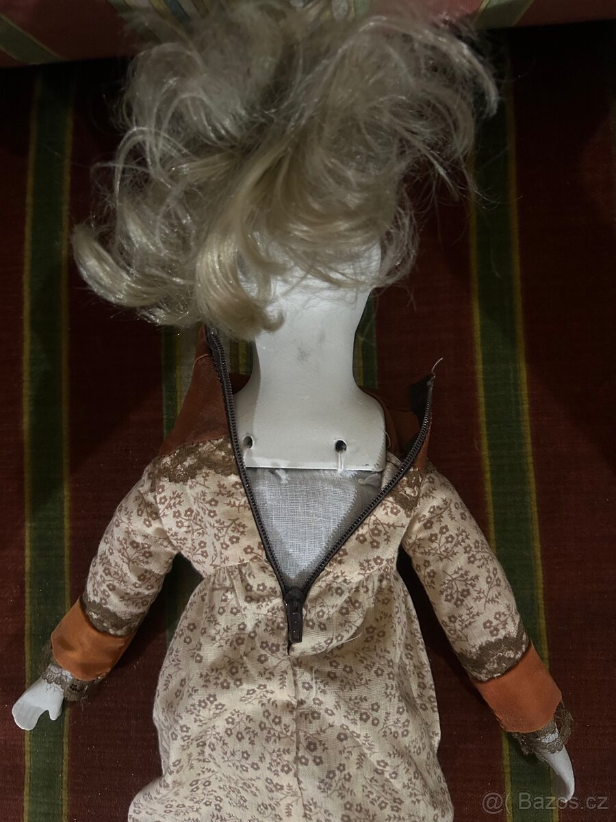 Stará porcelánová panenka - 4