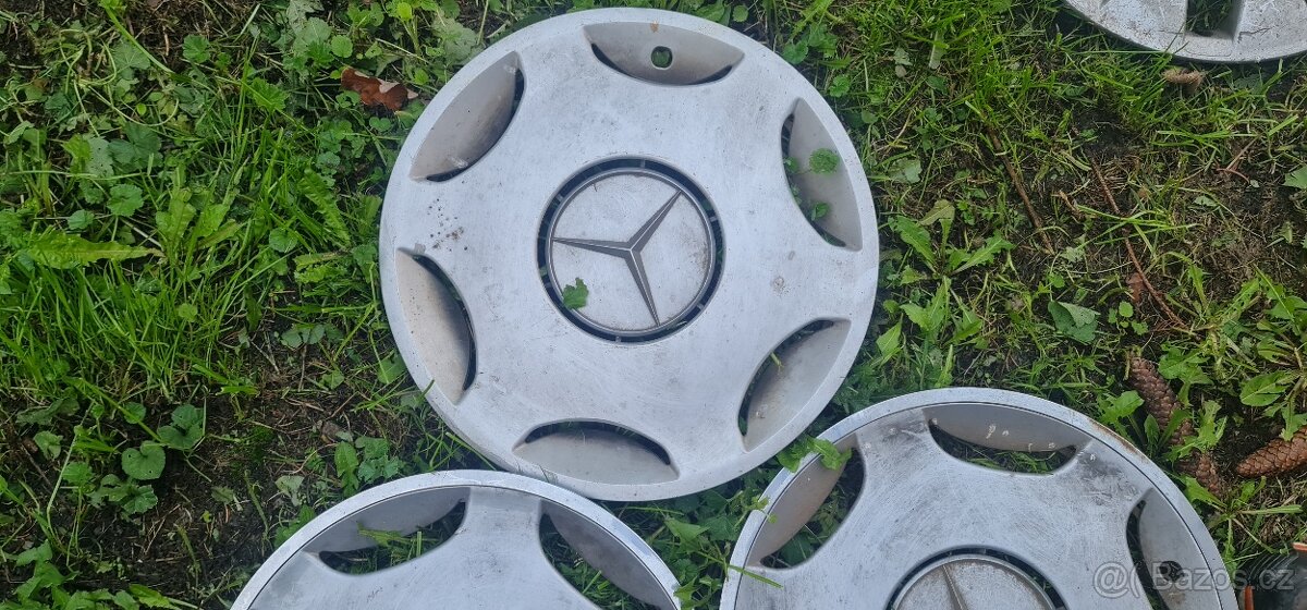 Poklice originál Mercedes-Benz - 15" - 4