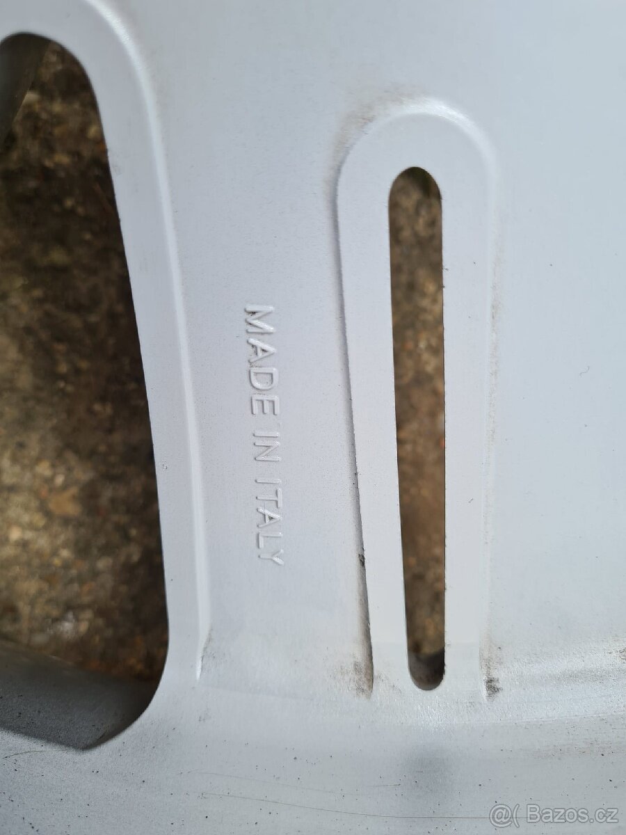 Originalní Supercharged Nevis Alu kola - 4