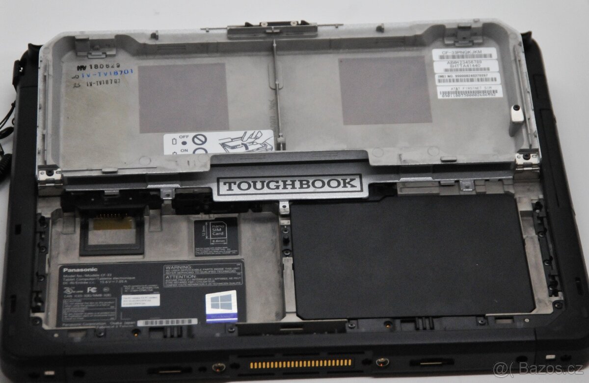 Průmyslový tablet Panasonic CF-33 - 4