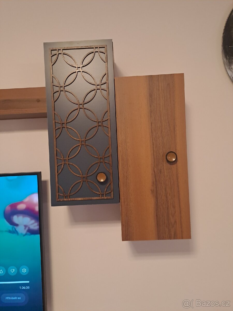 Obývací stěna + stolek - 4