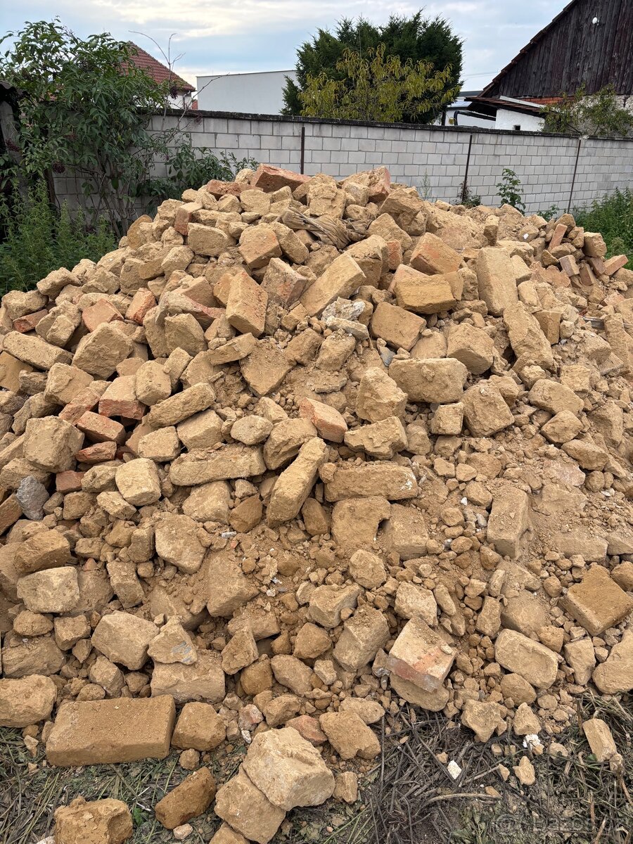 Hliněné cihly s cejchy / pálené cihly - 4