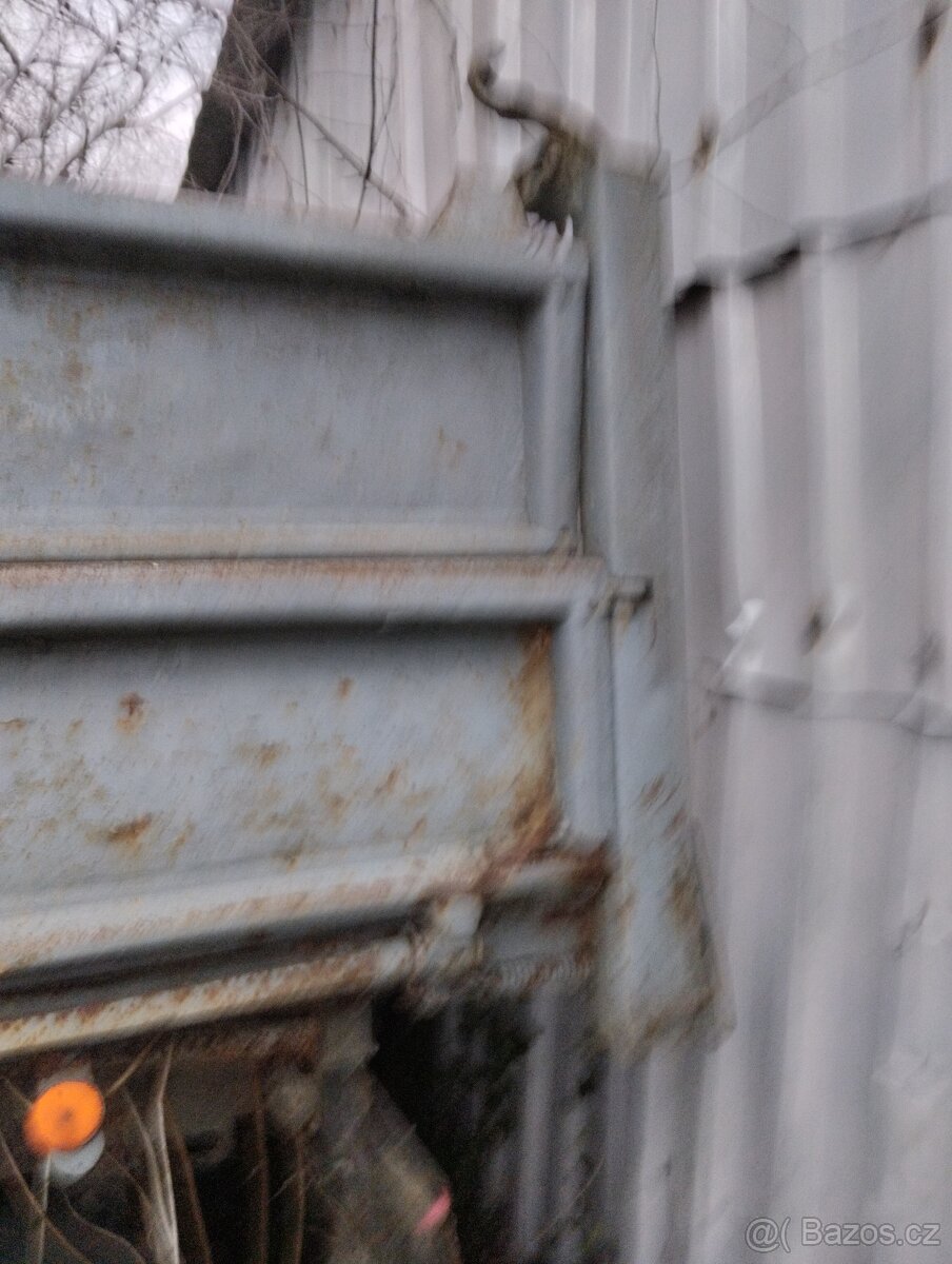 Prodám díly Tatra 148 - 4