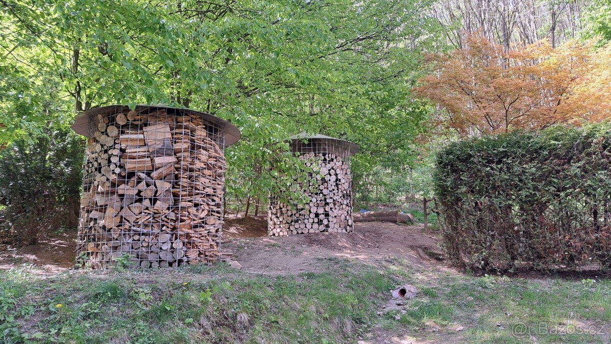 Dřevník,zásobník na dřevo - 4