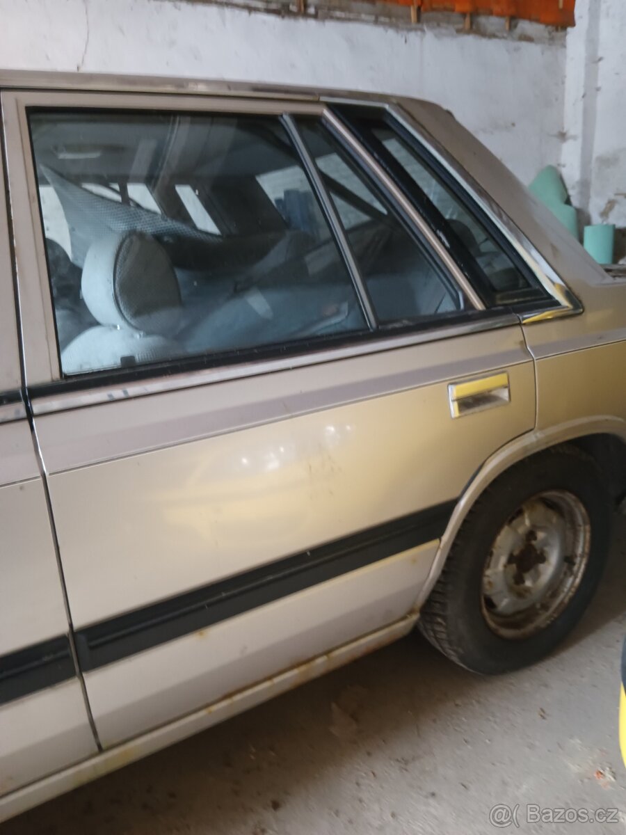 Nissan Laurel 2.8 D SGL - 4