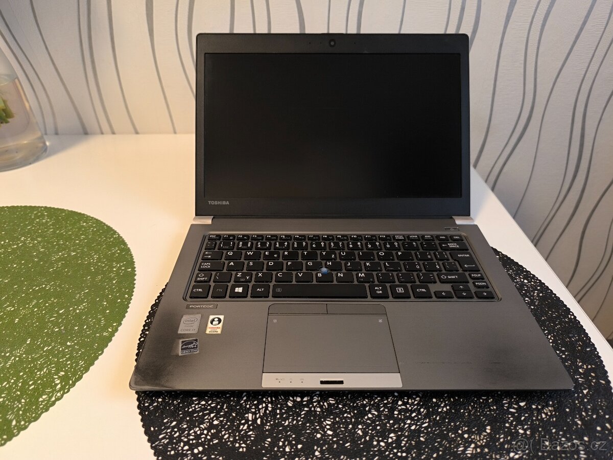 TOSHIBA Portage??? Intel-Core i7 - 4