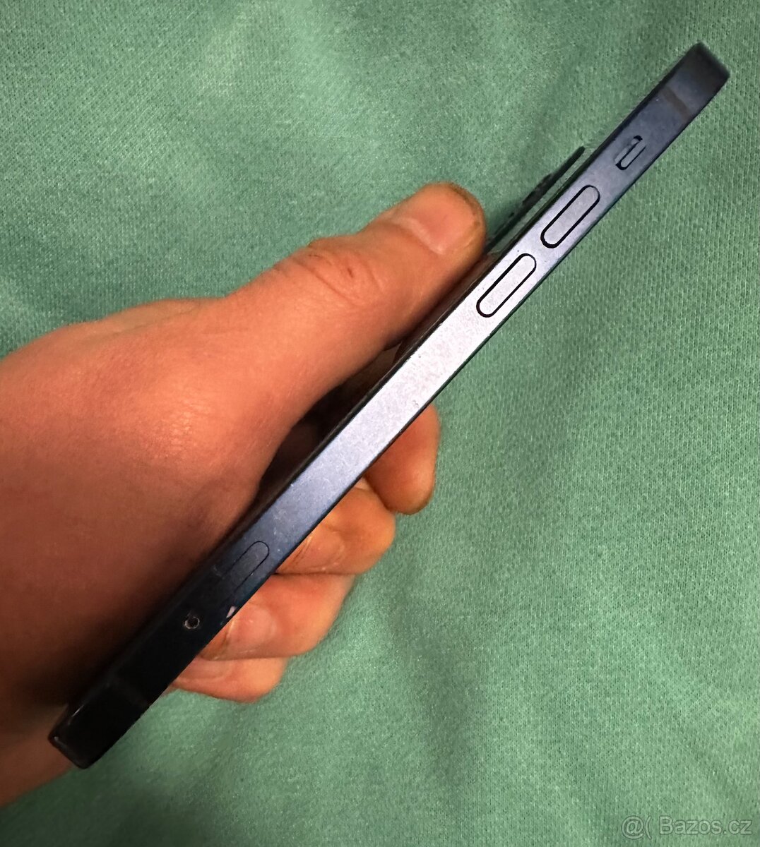 IPhone 12 na díly - 4