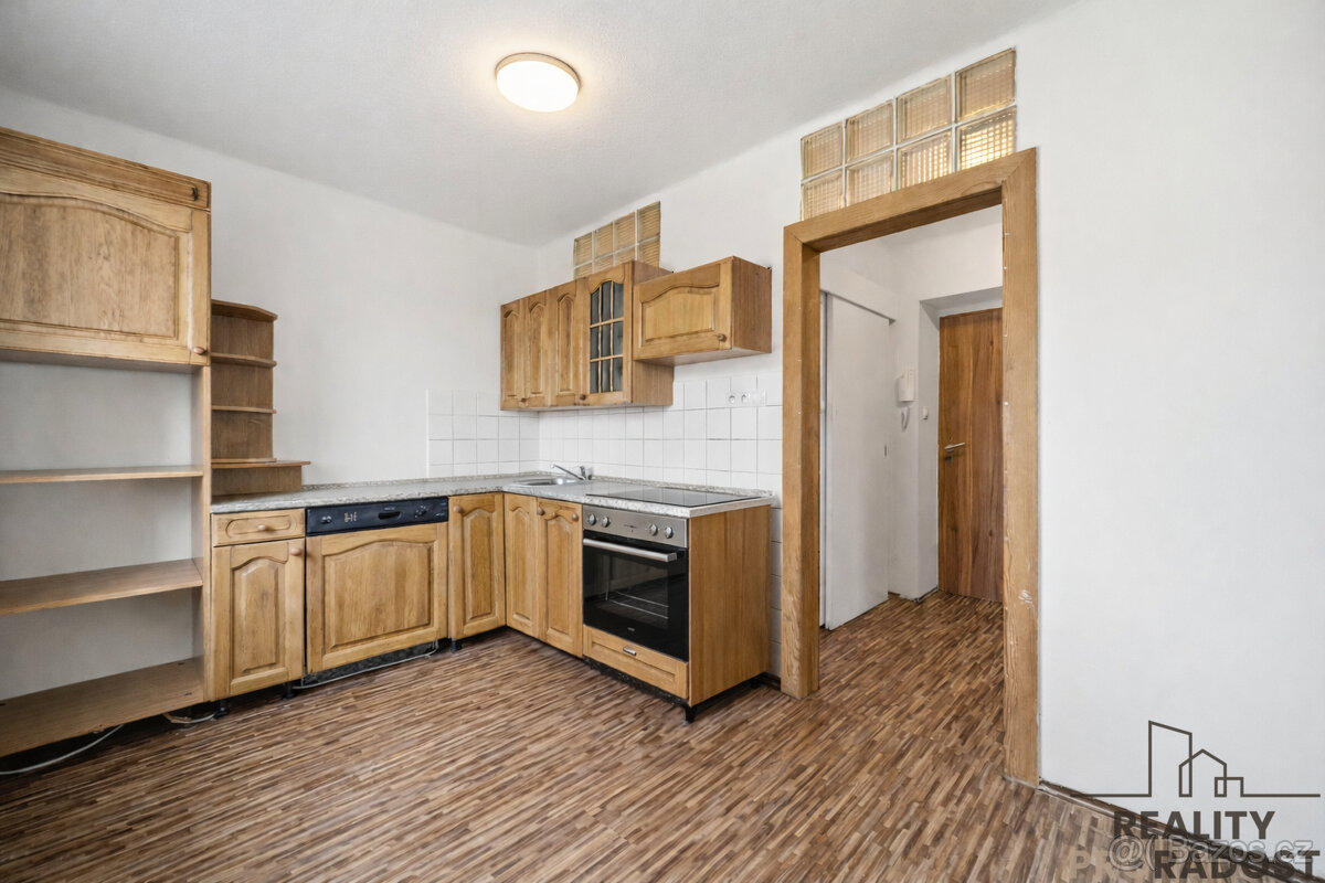 Prodej bytu 1+1, 30 m² – Pardubice - Rybitví - 4