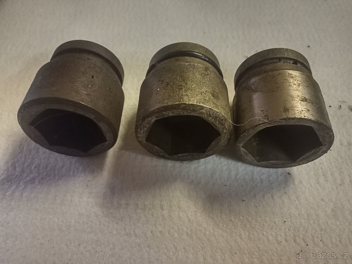 Velké nástrčné klíče (ořechy) - 4