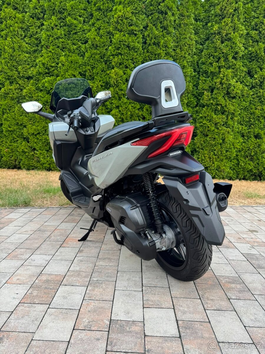Honda Forza 125 - 4