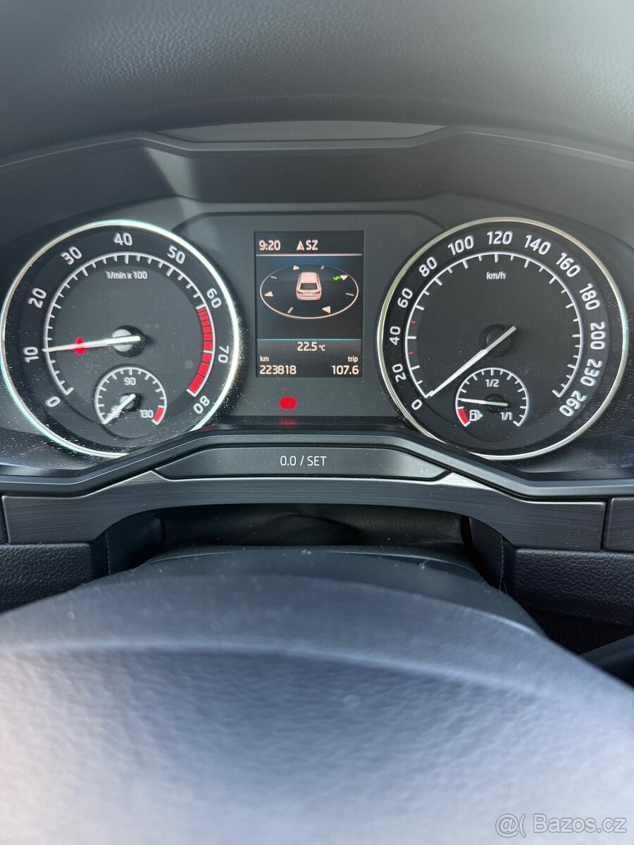 Škoda superb 1.5TSi 110kw, manuál - 4