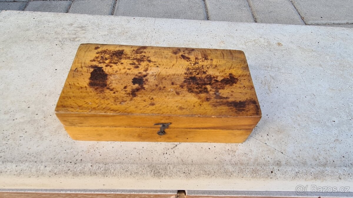 Prodám 2 sady starých závaží - 4