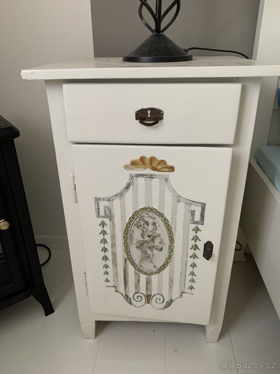 Malovana stara drevena loznice, cista neposkozena - 4