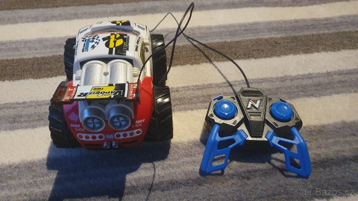 RC Auto VaporizR 2 jezdí na suchu, na vodě i po sněhu - 4