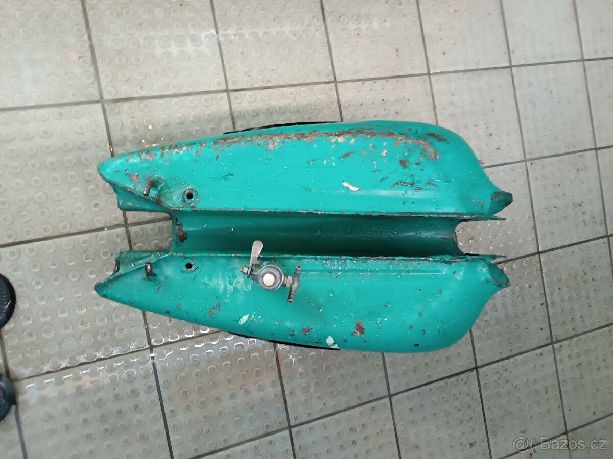 Nádrž K750 K650 K750M MT9 MV750 MB750 Dněpr Ural - 4