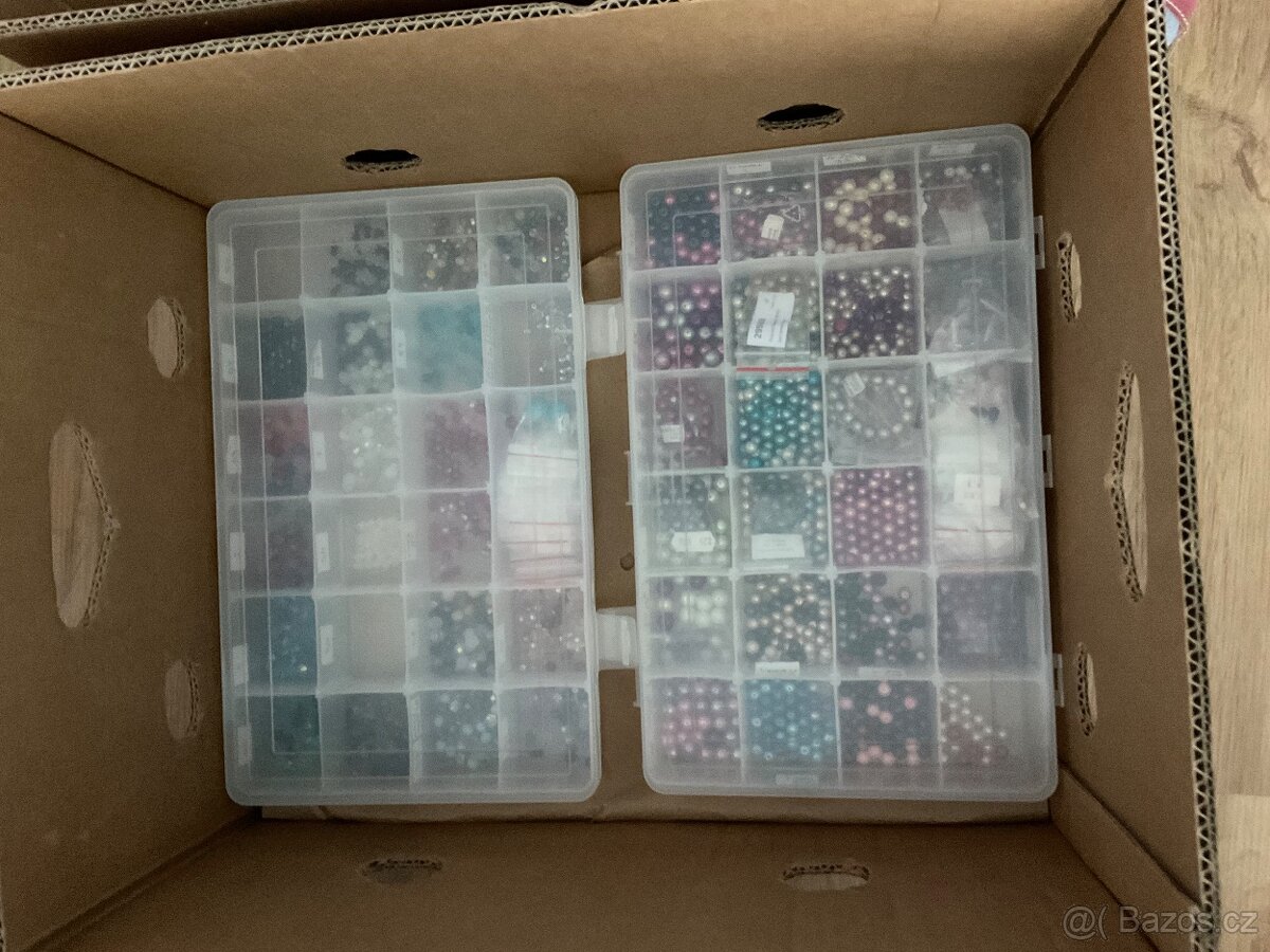 Koralky a material na tvorbu sperkov. - 4