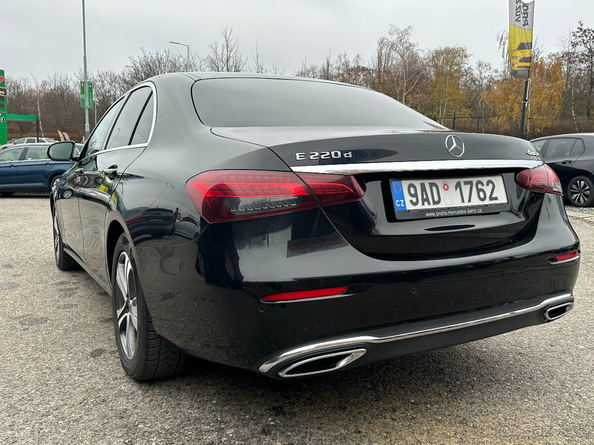 Mercedes-Benz E 220 2022 - 4
