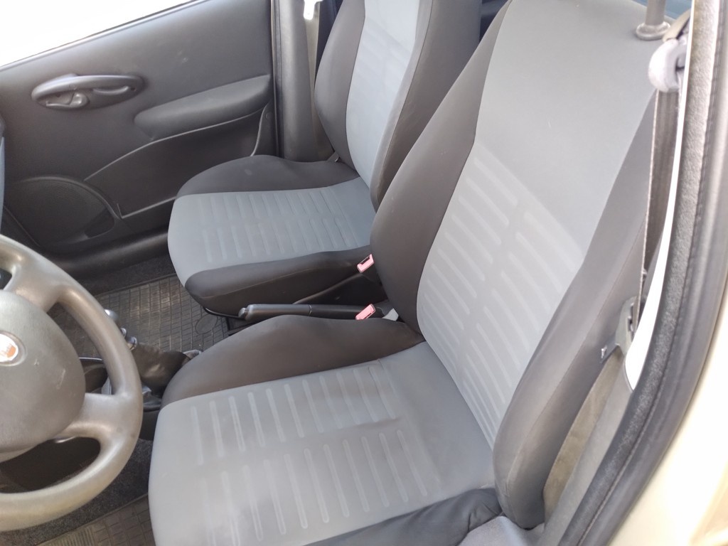 FIAT PUNTO 1.2 8V - 4