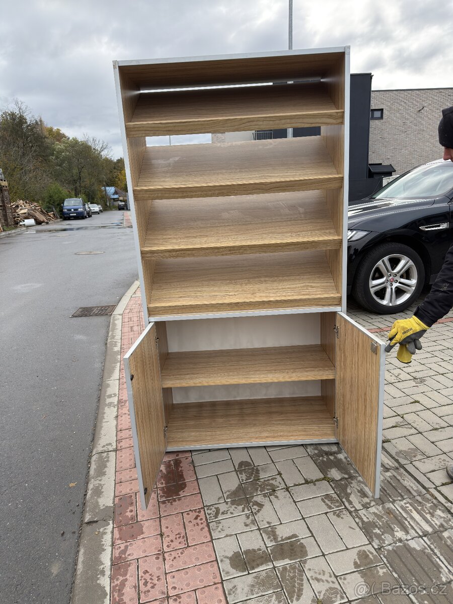 Skříň - vitrína - 4