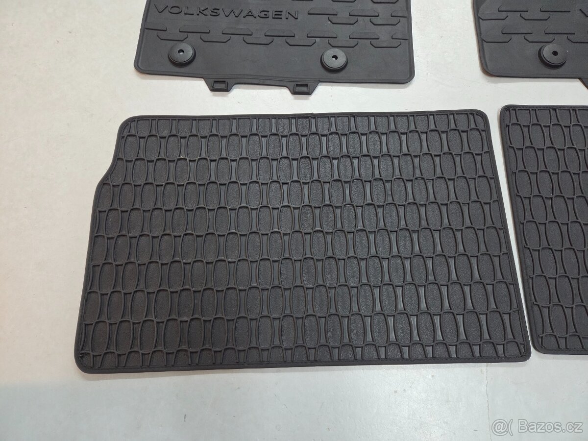 Gumové koberce pro VW Multivan/ Transporter T6 - 4