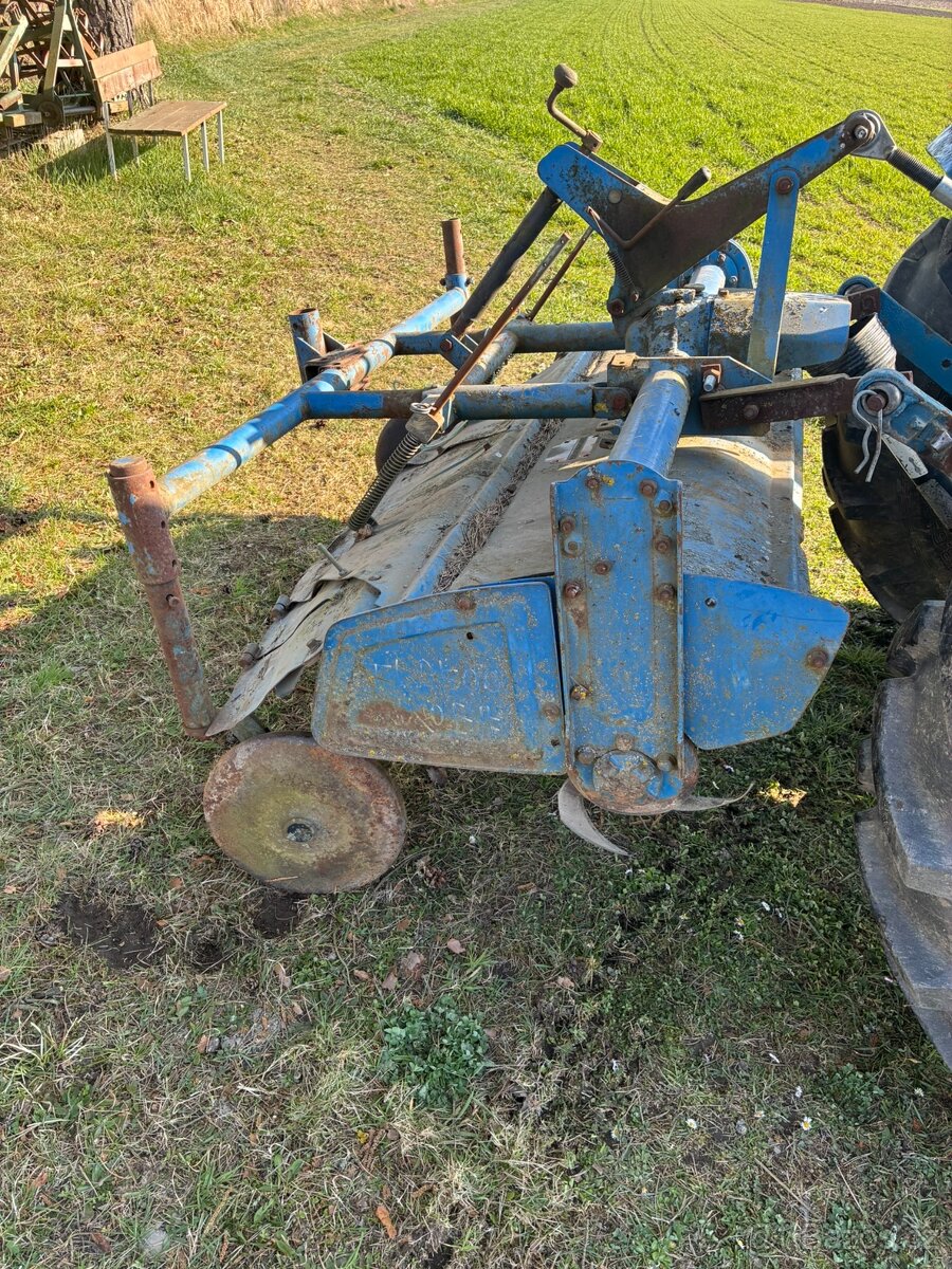 Rotavátor Iseki nesený - 4