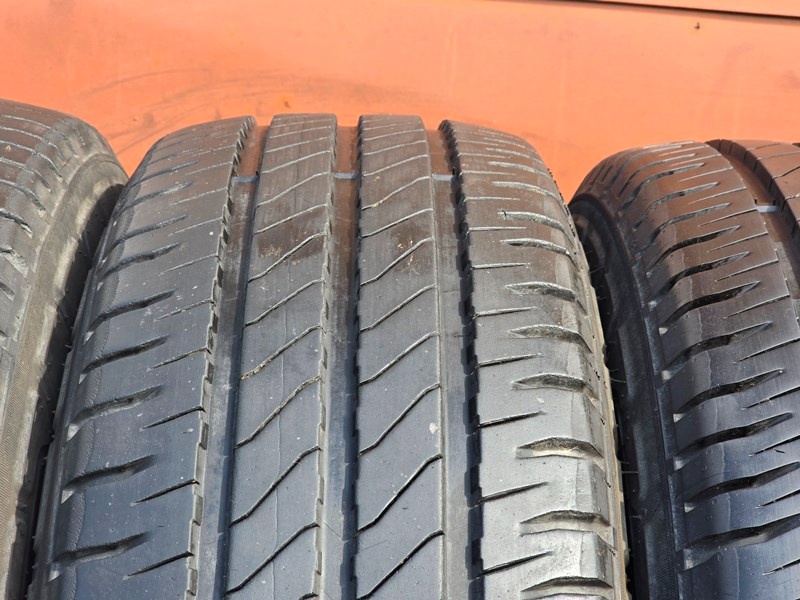 Letní Michelin 215/65/16C - 4