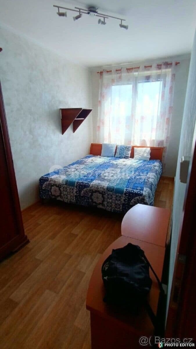 Pronájem bytu 2+kk - 4