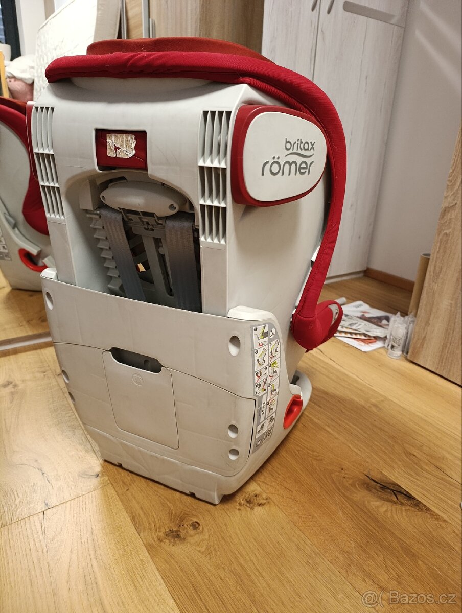 Autosedačka Britax Römer King II červená - 4