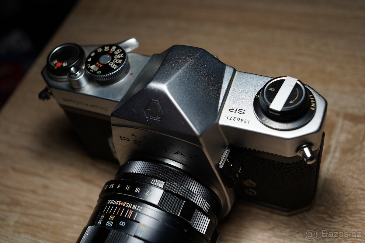 Asahi Pentax Spotmatic SP + Super Takumar 135mm f/3.5 - 4