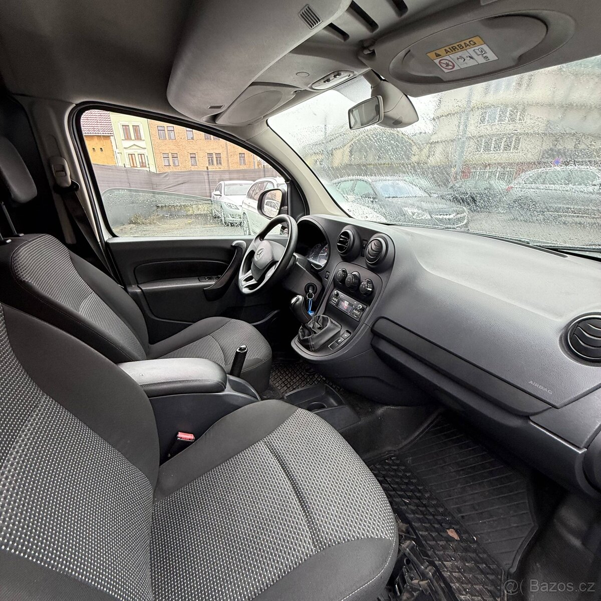 Mercedes-Benz Citan Ojeté, 3/2018, 241 454 km Cena 143000 Kč - 4