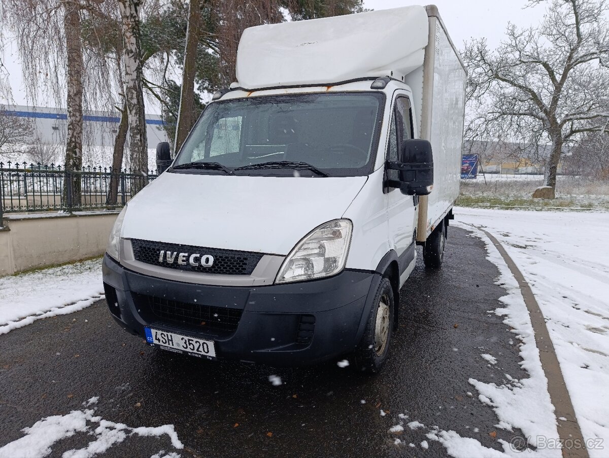 IVECO DAILY SKŘÍŇ S ČELEM 2011 - 4