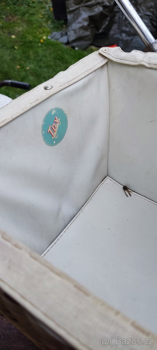 Kočárek pro panenky - 4