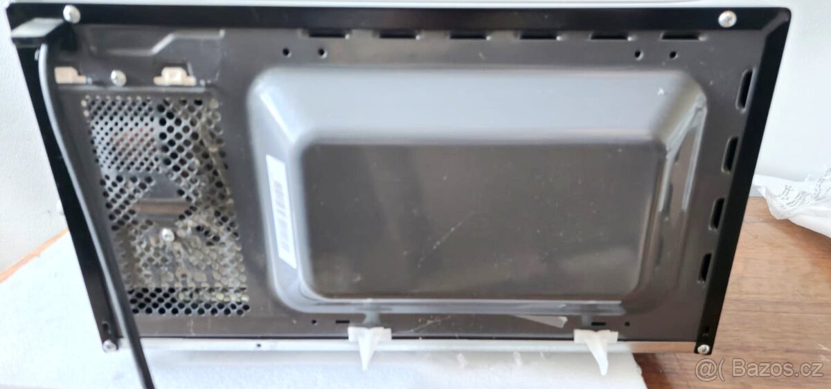 Mikrovlnná trouba Sharp R 642 BKW - 4