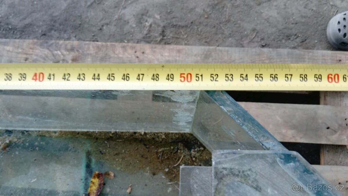 Prodám akvárium - terárium v ocelovém rámu. - 4