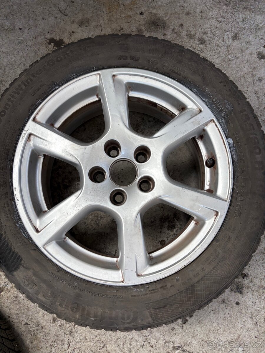 Alu kola škoda fabia 3. 185/60/15. Zimní pneu - 4