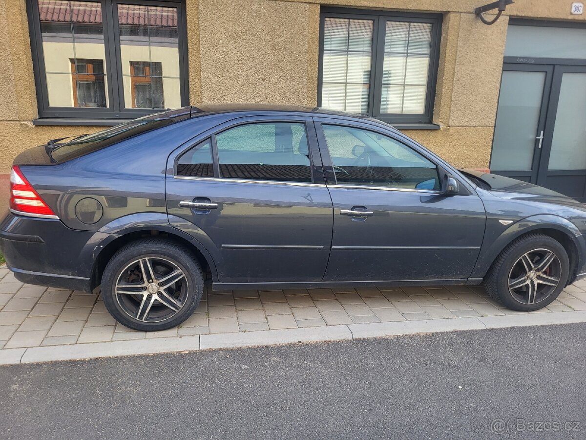 Ford Mondeo - 4