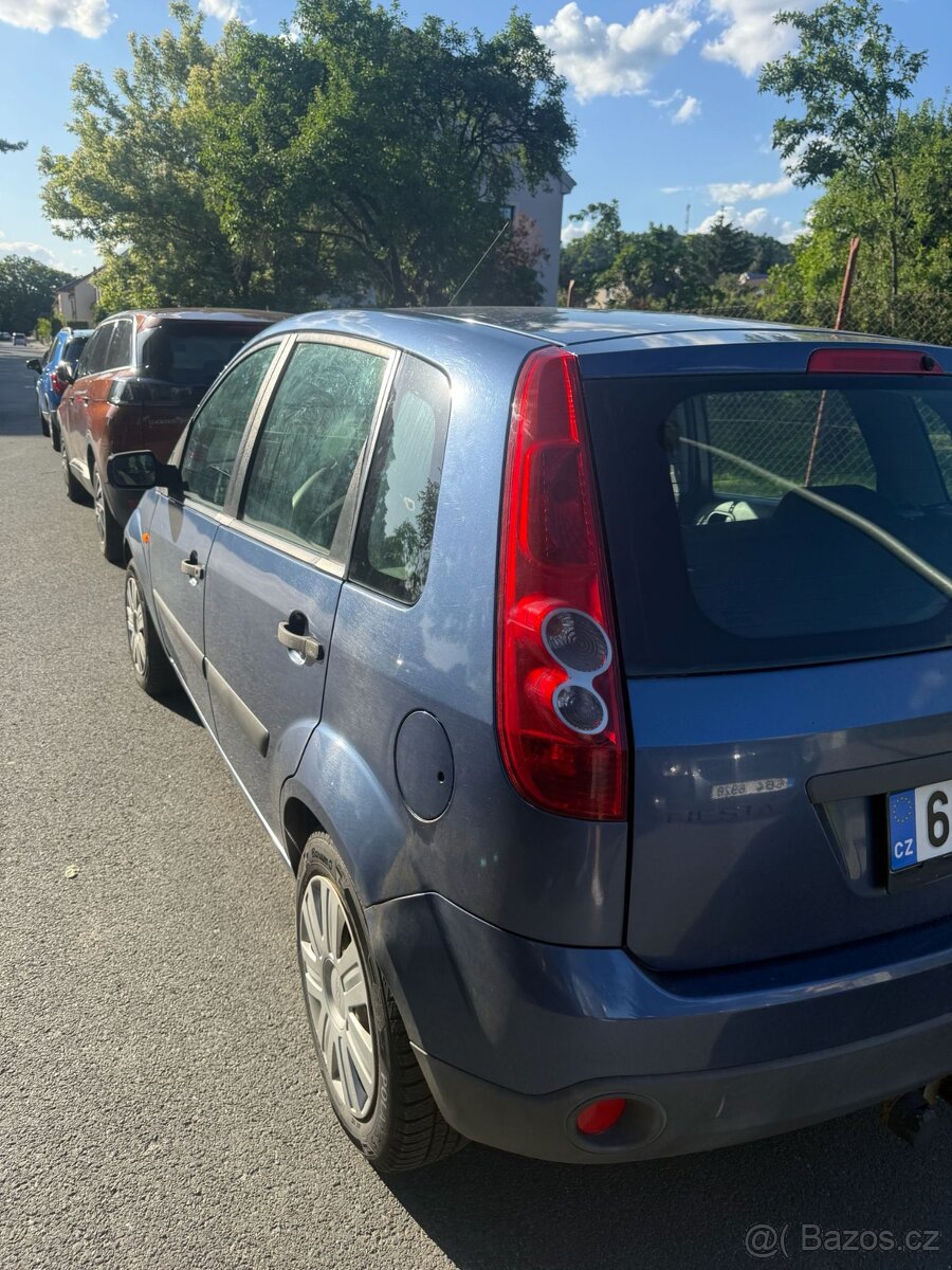 Ford - 4