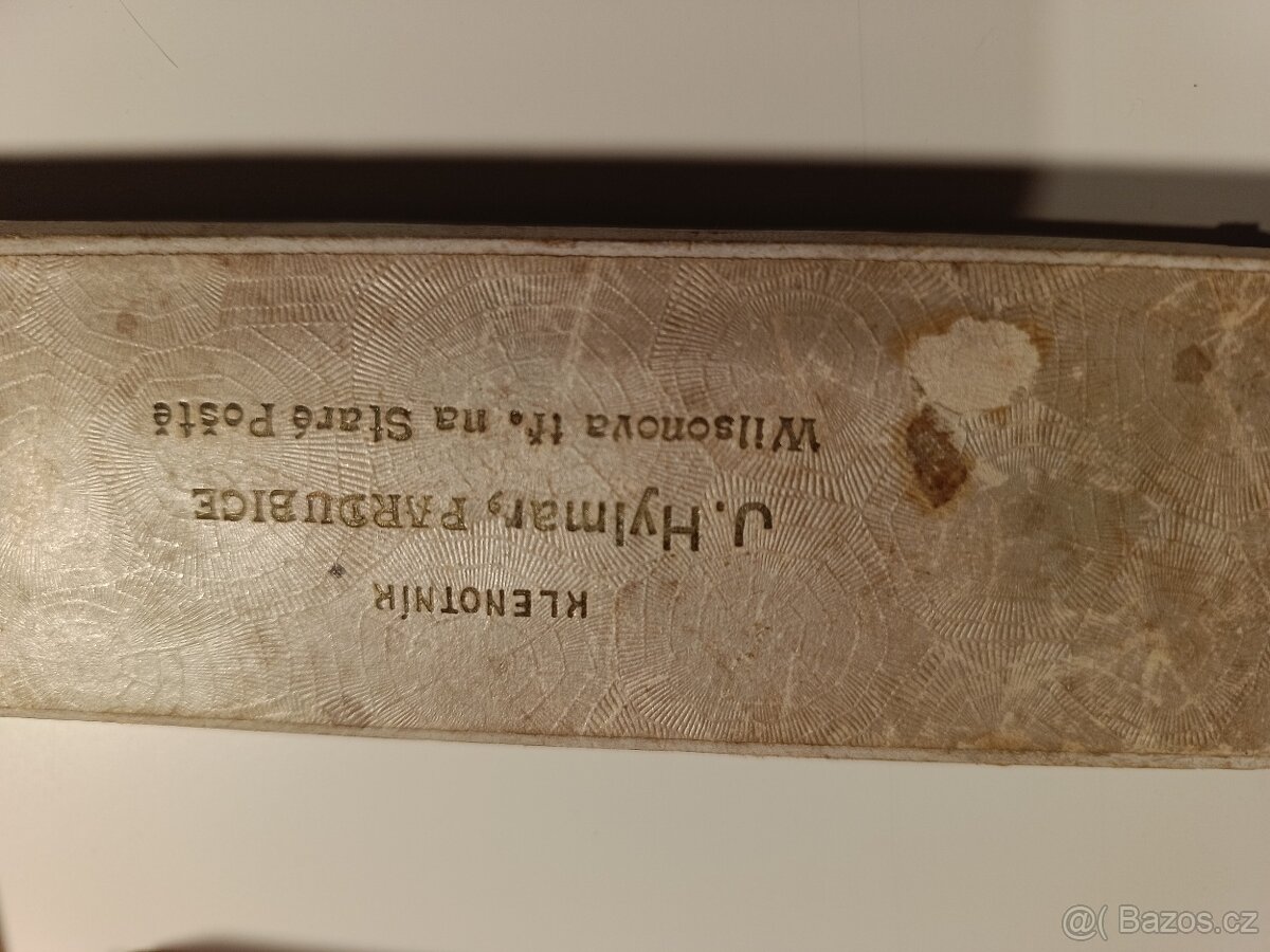 Staré krabičky a plakety - 4