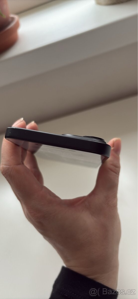 iPhone 15 black 128 gb - 4