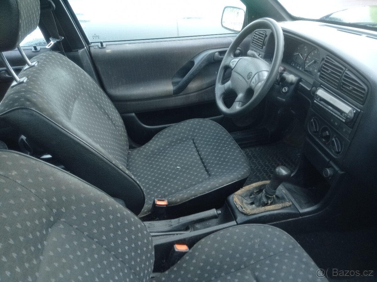 VW Passat 1.9 TDI 66kw rok 94 - 4