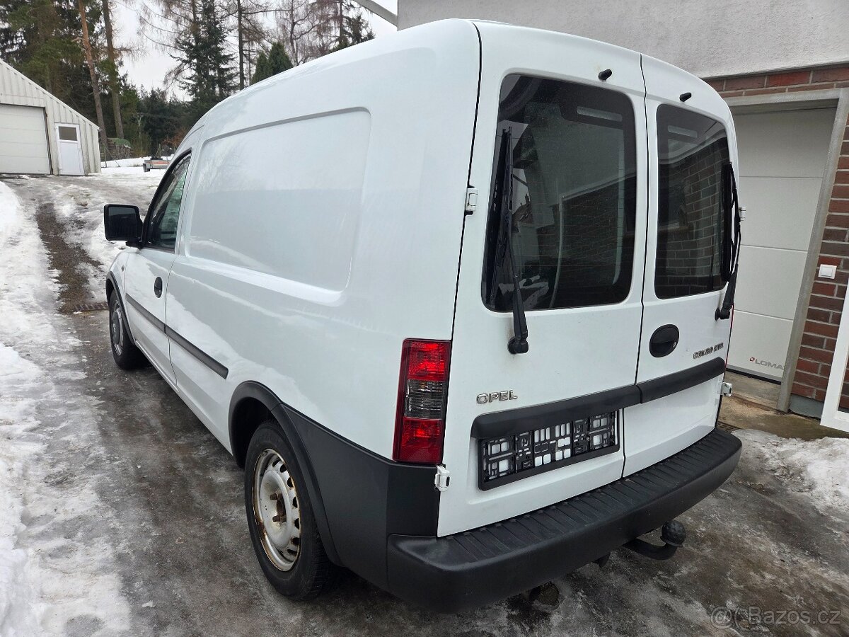 Opel Combo 1.3CdTi 97000km TOP STAV Nová STK - 4