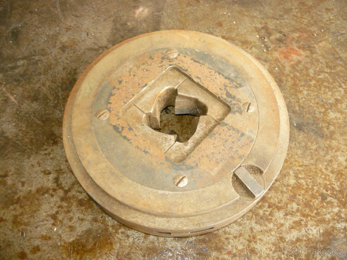 volant traktůrek stabilní motor a řemenice - 4